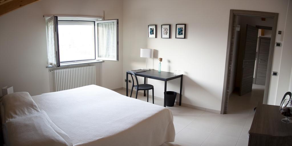 B&B Alba In Langhe Verduno Værelse billede